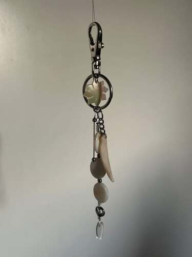 Brelok z masą perłową